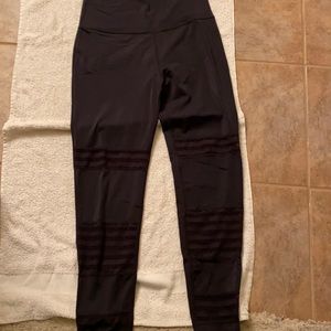 Beyond Yoga black detailed leggings